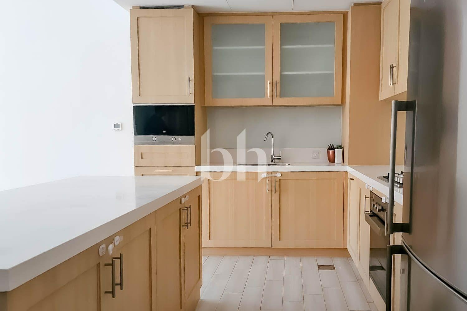 2 Bedrooms Apartment in Belgravia 1