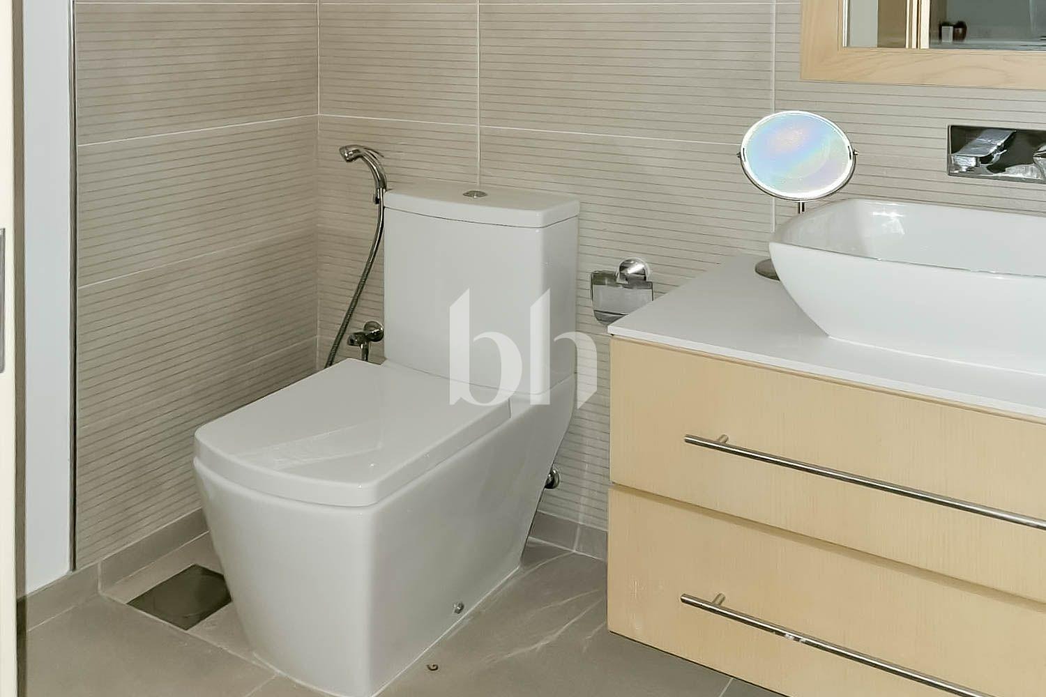 2 Bedrooms Apartment in Belgravia 1