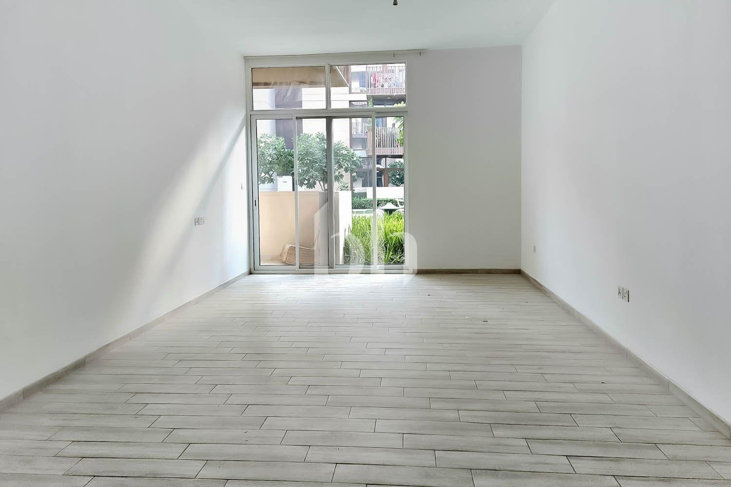 2 Bedrooms Apartment in Belgravia 1