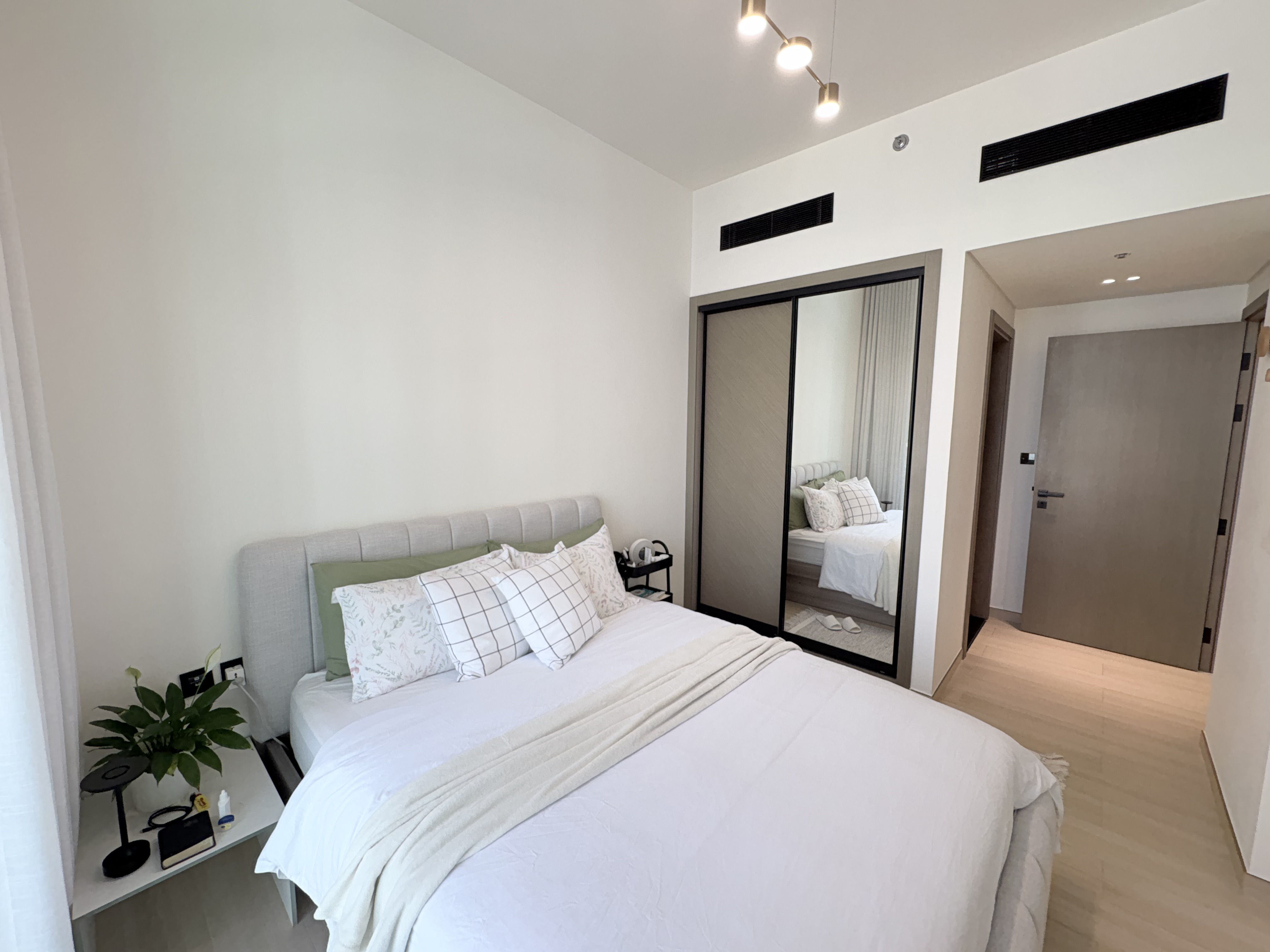 1 Bedroom Apartment in Binghatti Emerald