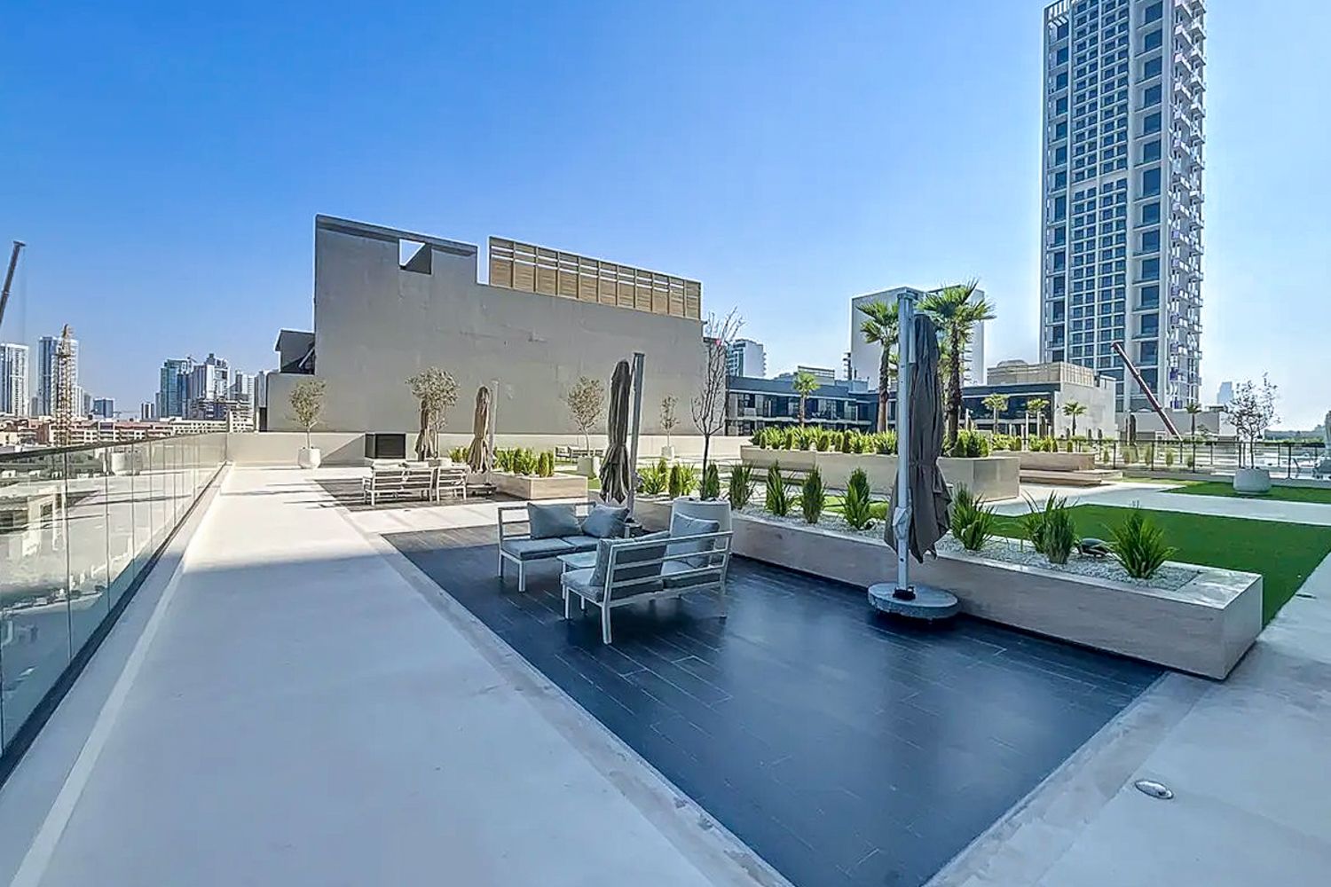 1 Bedroom Apartment in Binghatti Corner