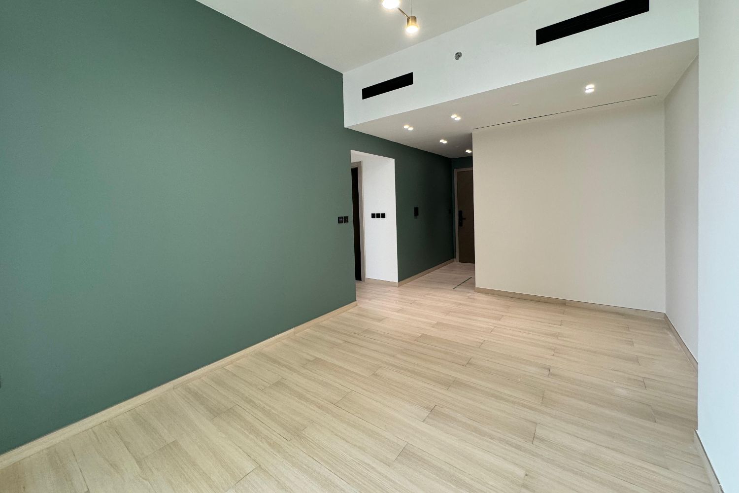 2 Bedrooms Apartment in Binghatti LUNA