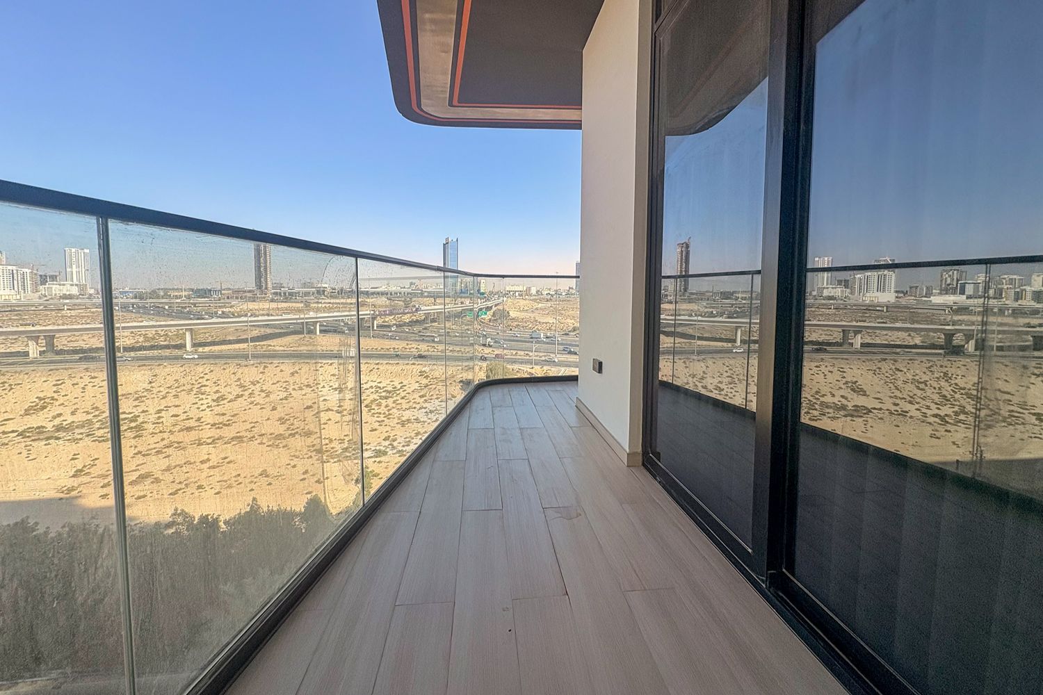 2 Bedrooms Apartment in Binghatti LUNA