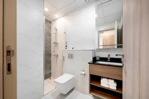 1 Bedroom Apartment in The East Crest by Meteora