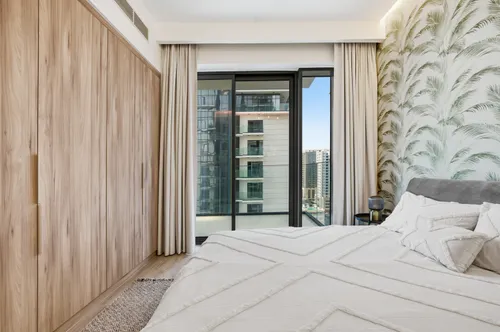 1 Bedroom Apartment in The East Crest by Meteora