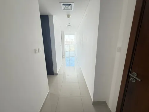 1 Bedroom Apartment in Reef Residence