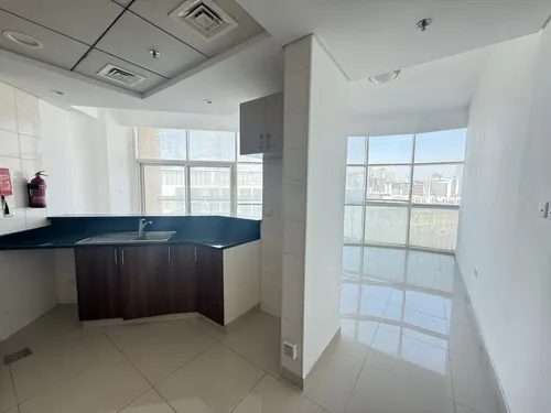 1 Bedroom Apartment in Reef Residence