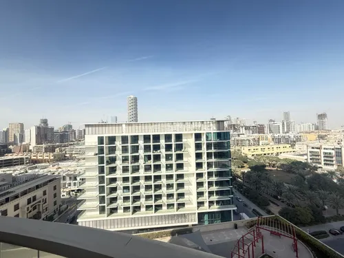 1 Bedroom Apartment in Reef Residence