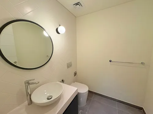 2 Bedrooms Apartment in Belgravia Square A