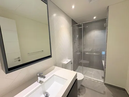 2 Bedrooms Apartment in Belgravia Square A