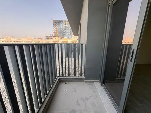 2 Bedrooms Apartment in Belgravia Square A