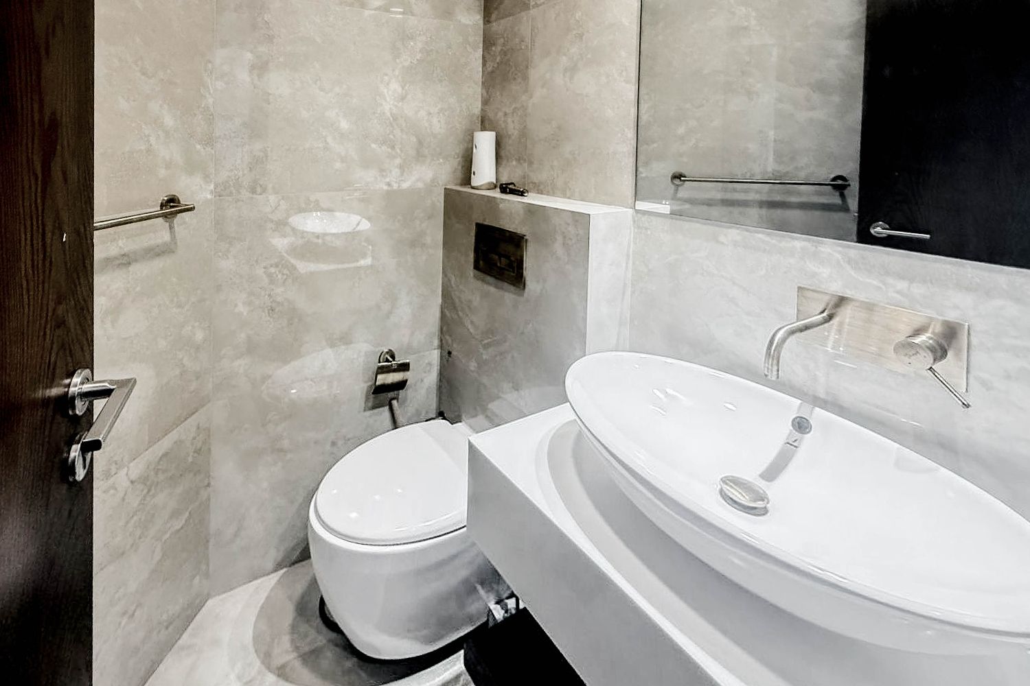 1 Bedroom Apartment in Hameni Tower