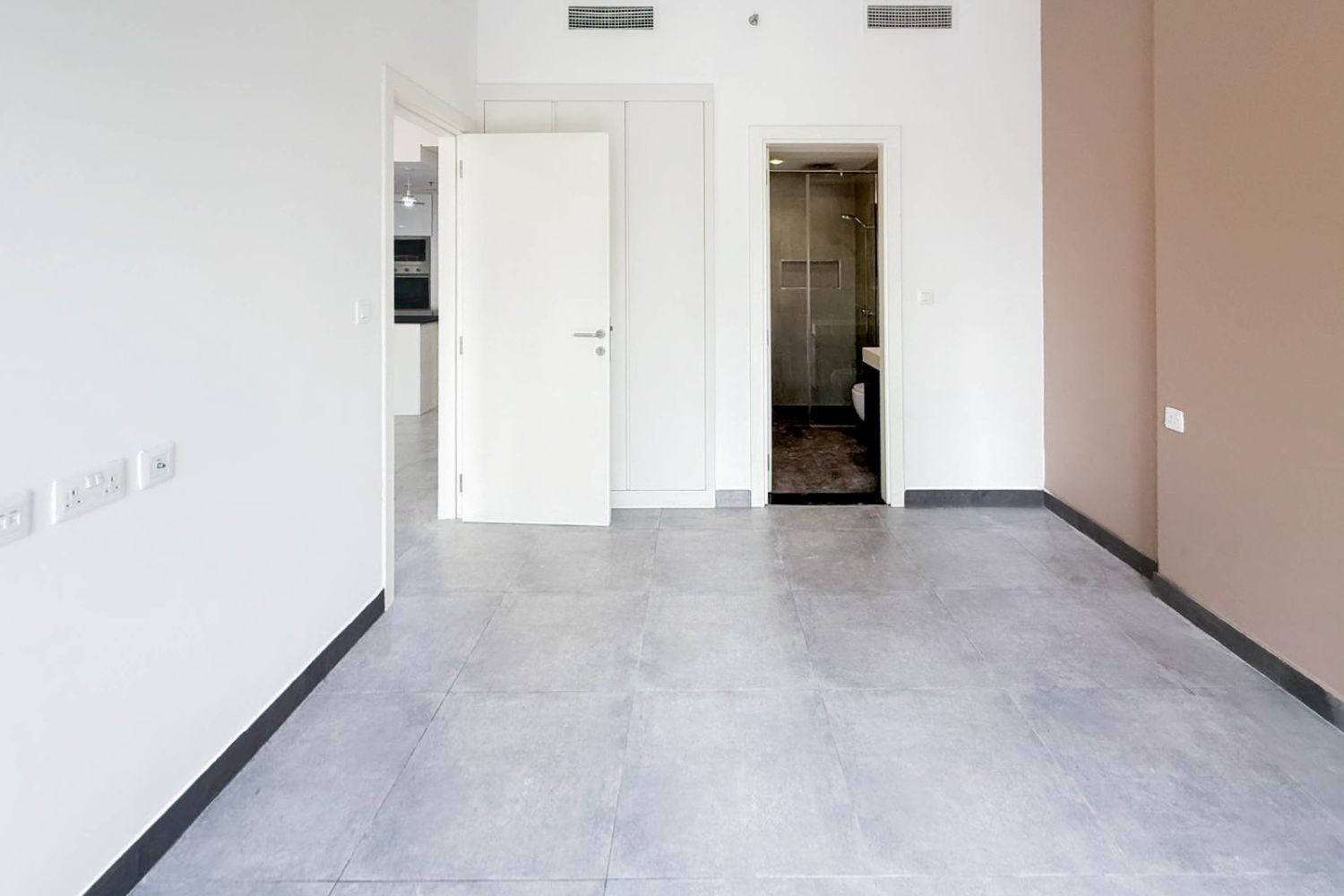 1 Bedroom Apartment in Lucky 1 Residence