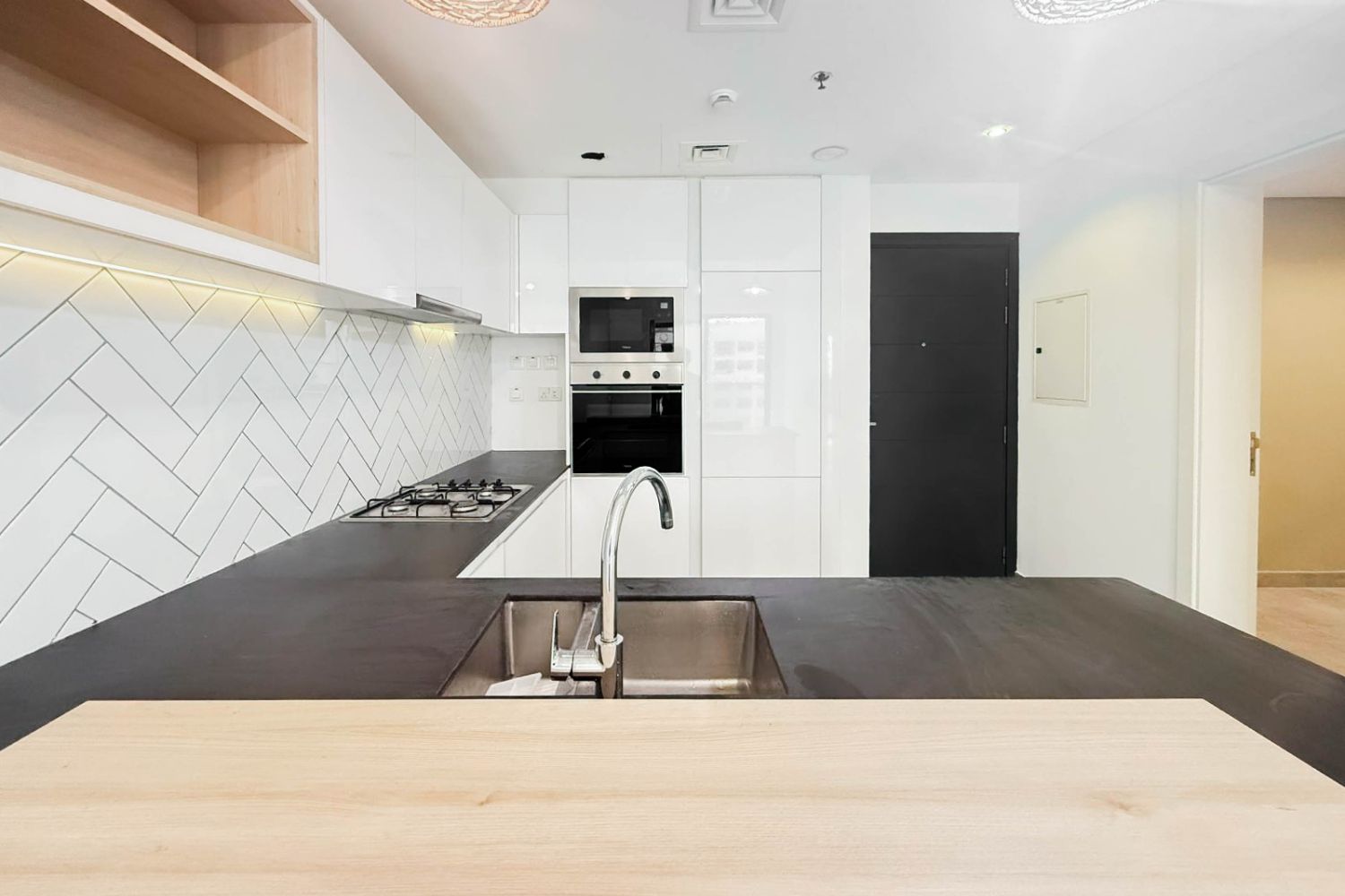 1 Bedroom Apartment in Lucky 1 Residence