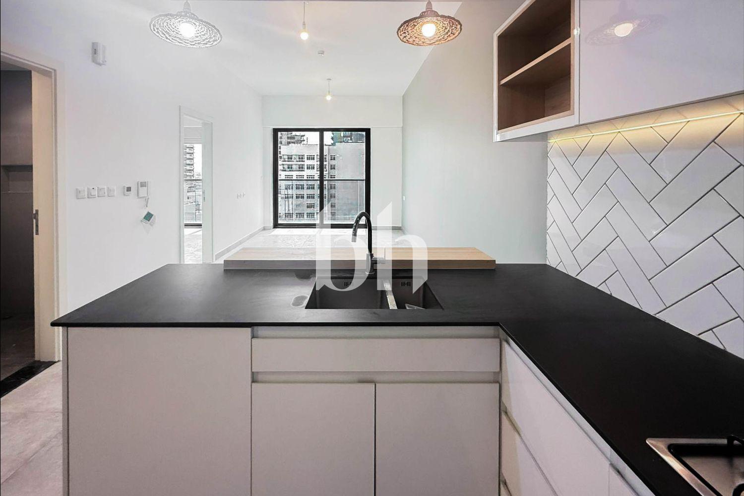 1B + Maids | Vacant | Prime Location