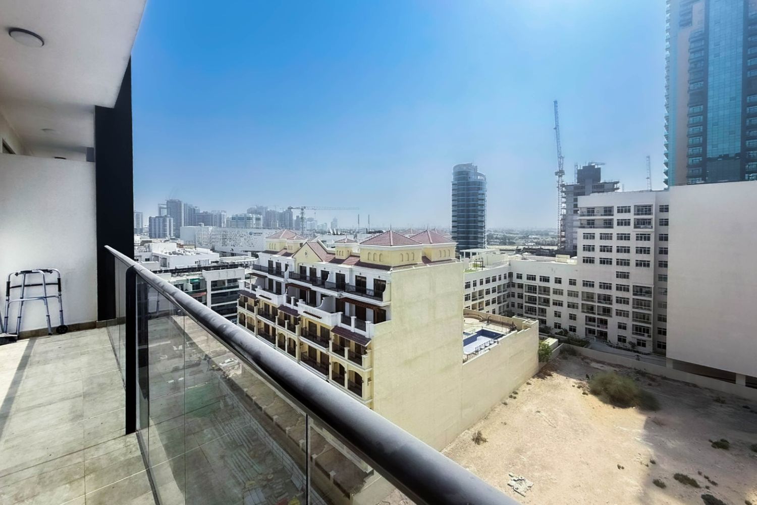 1 Bedroom Apartment in Lucky 1 Residence