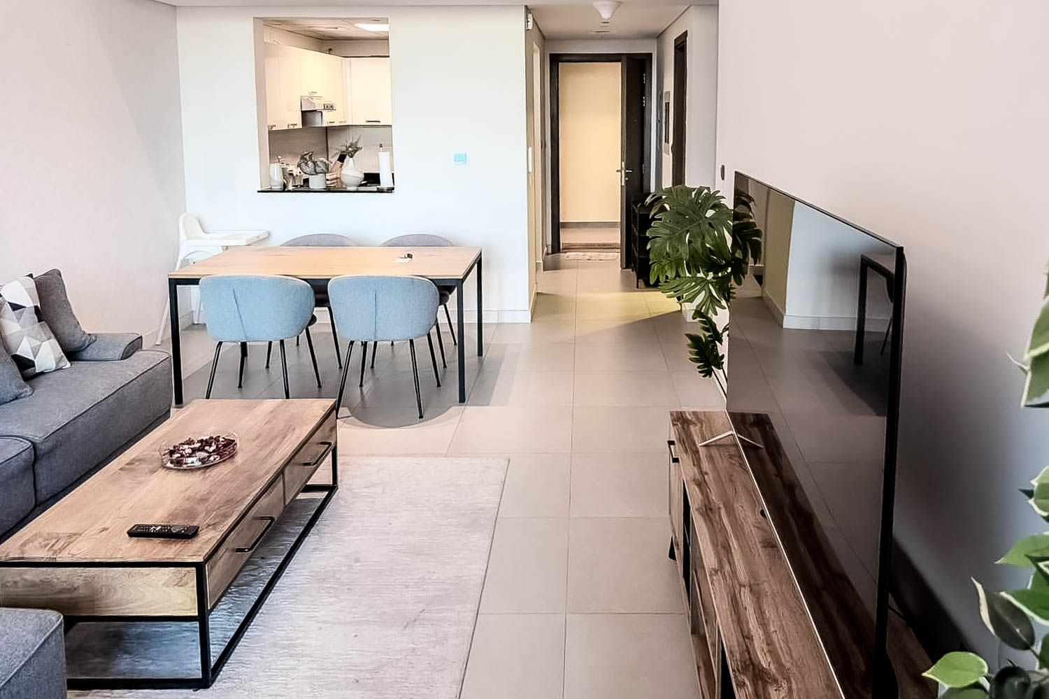 2 Bedrooms Apartment in La Riviera Apartments