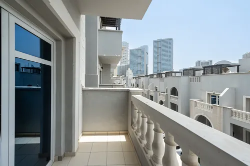 1 Bedroom Apartment in Autumn 2