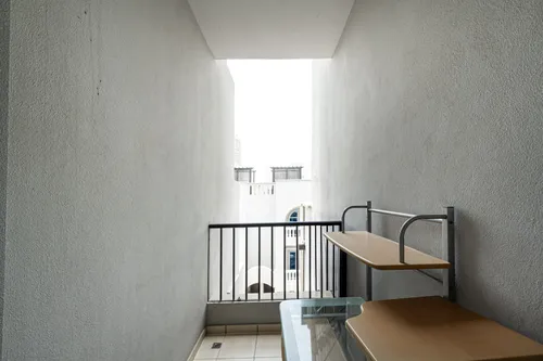 1 Bedroom Apartment in Autumn 2