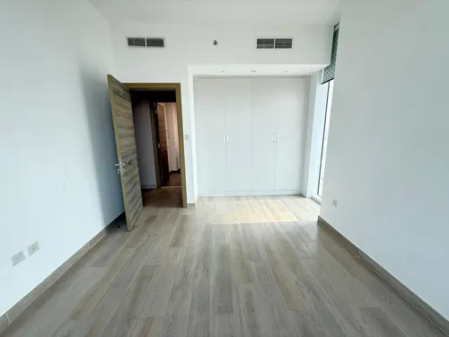 3 Bedrooms Apartment in BLOOM TOWERS A