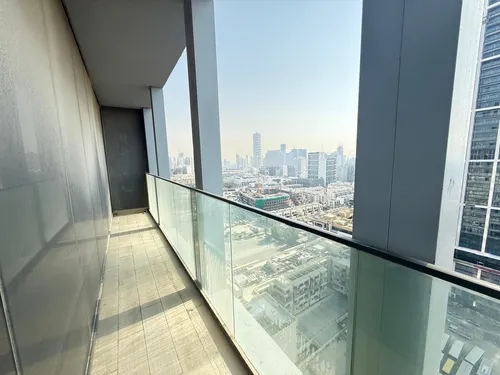 3 Bedrooms Apartment in BLOOM TOWERS A