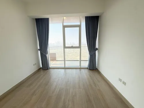 3 Bedrooms Apartment in BLOOM TOWERS A