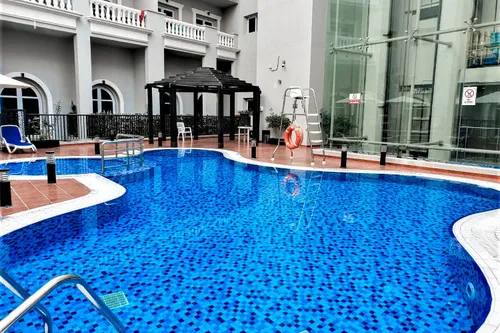 1 Bedroom Apartment in Autumn 1