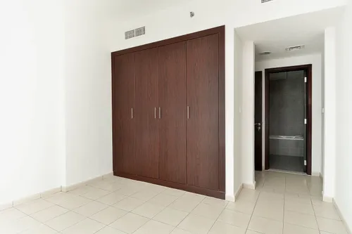 1 Bedroom Apartment in Autumn 1