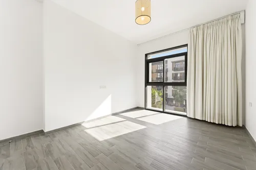 2 Bedrooms Apartment in Belgravia Square A