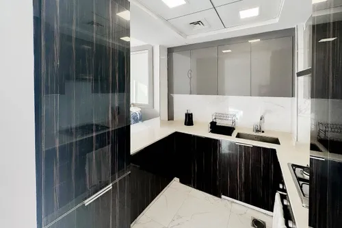  Apartment in Golden Dream Tower 1