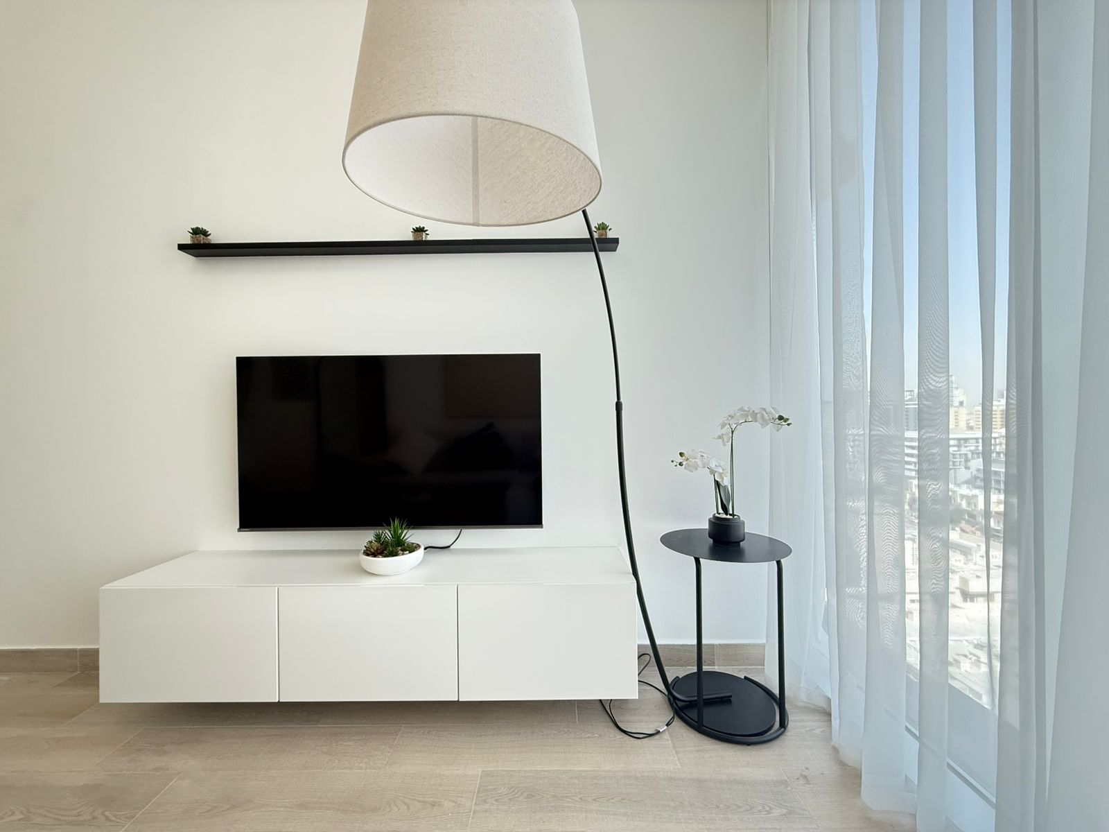 1 Bedroom Apartment in Bloom Towers B