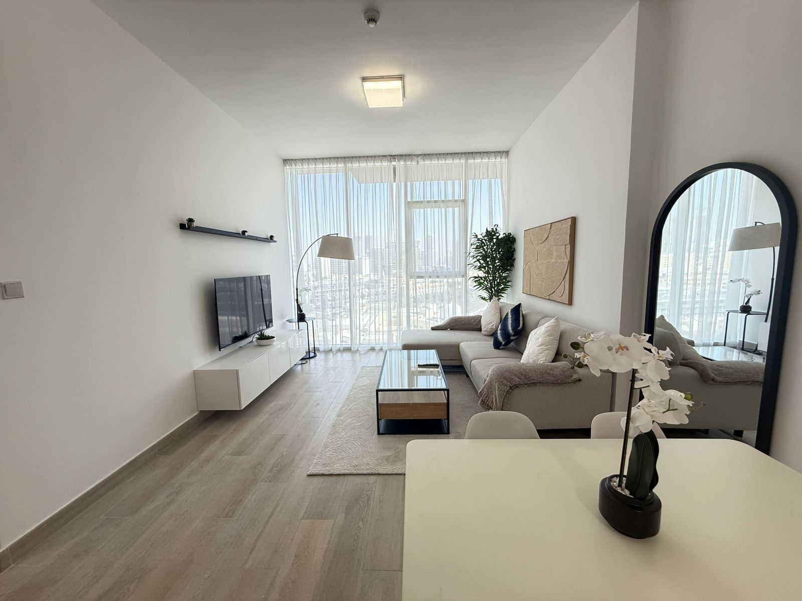 1 Bedroom Apartment in Bloom Towers B