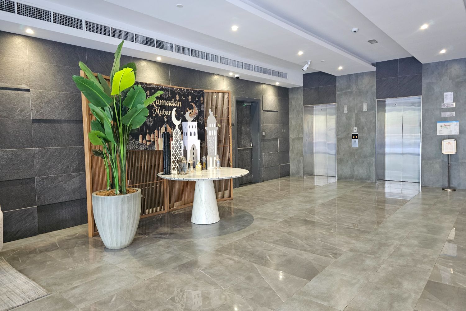  Apartment in Bloom Towers B