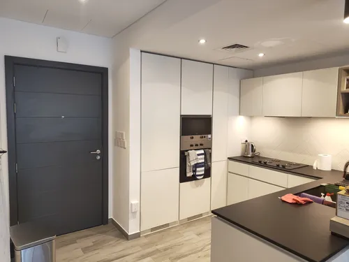 2 Bedrooms Apartment in Belgravia Square A