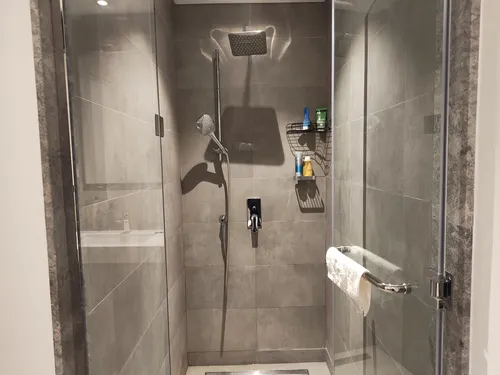 2 Bedrooms Apartment in Belgravia Square A