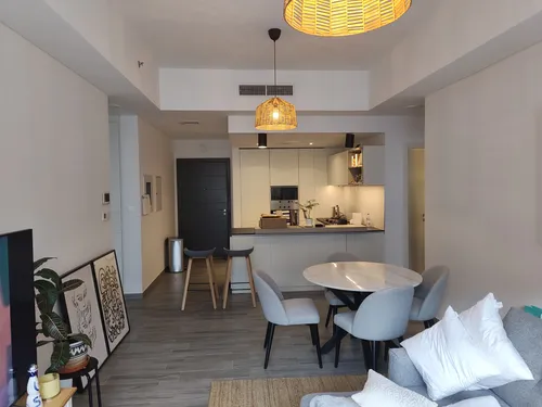 2 Bedrooms Apartment in Belgravia Square A