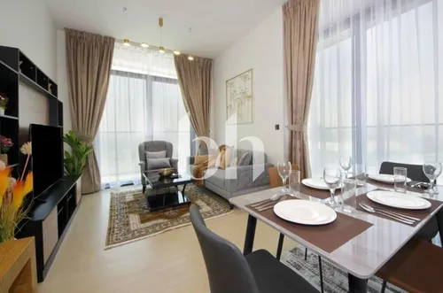 Largest layout | 12 Cheques | Open area views