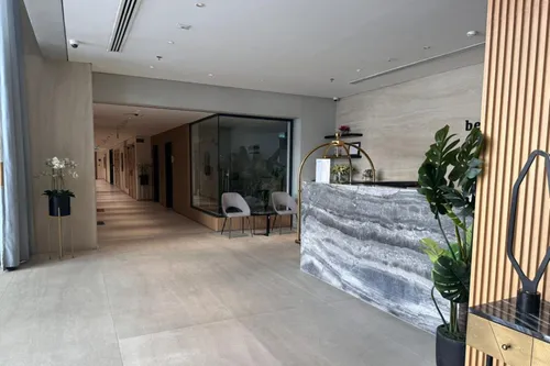 3 Bedrooms Apartment in Beverly Residence