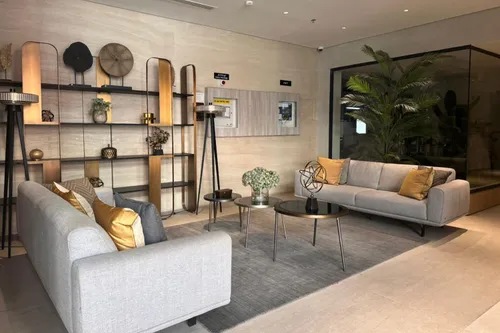 3 Bedrooms Apartment in Beverly Residence