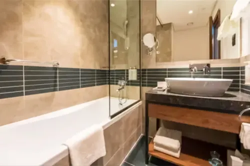  Apartment in Avalon Tower