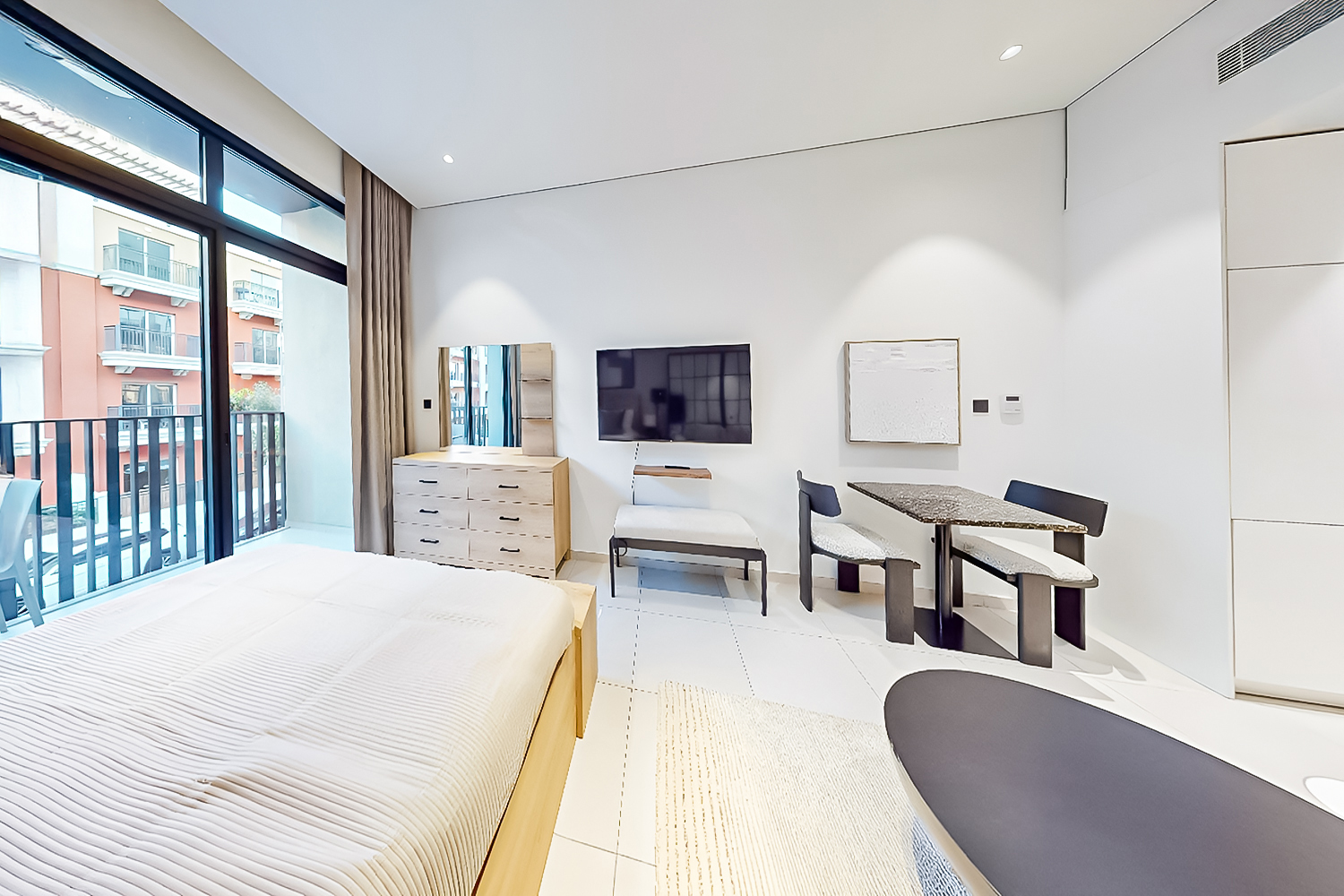  Apartment in Beverly Residence