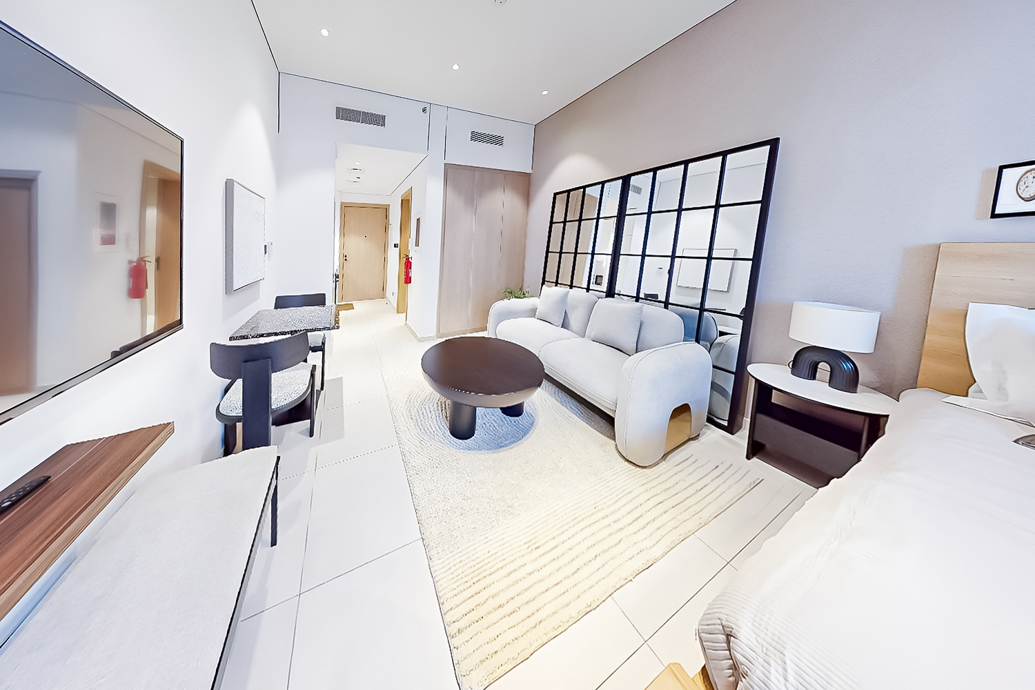  Apartment in Beverly Residence