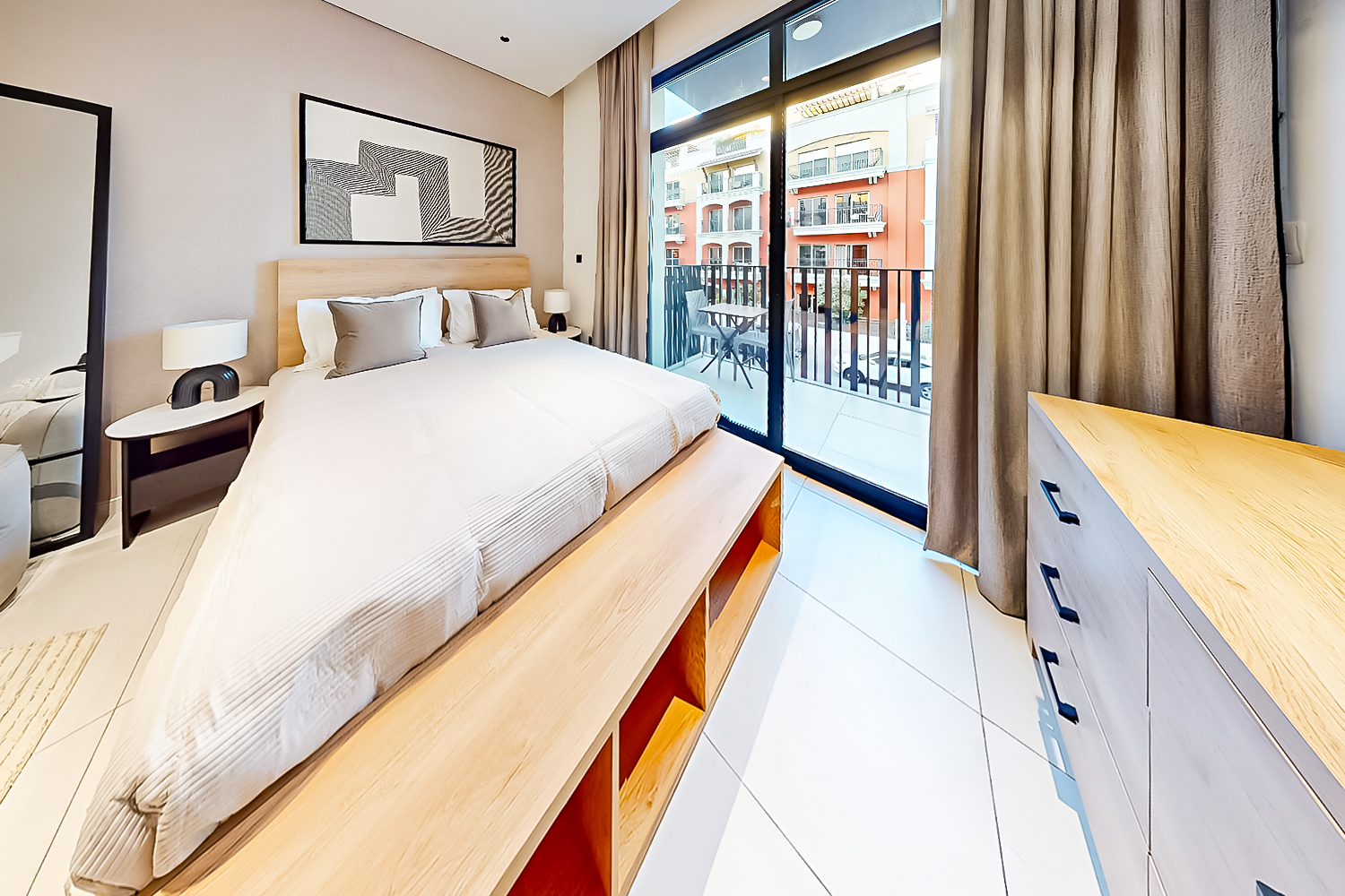  Apartment in Beverly Residence