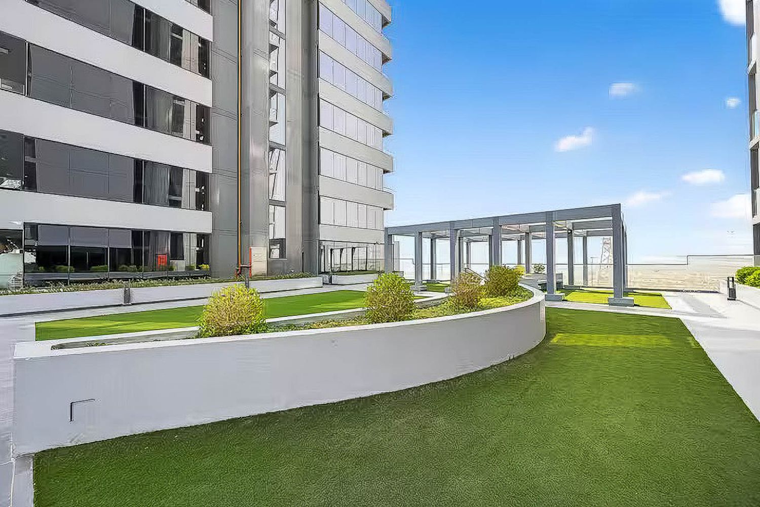 1 Bedroom Apartment in Bloom Towers B