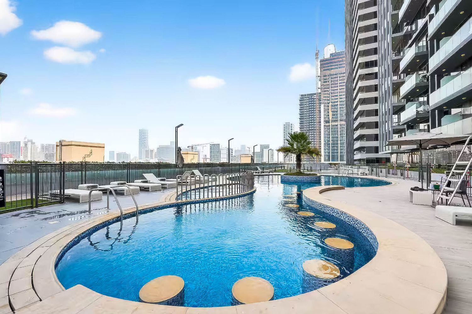 1 Bedroom Apartment in Bloom Towers B