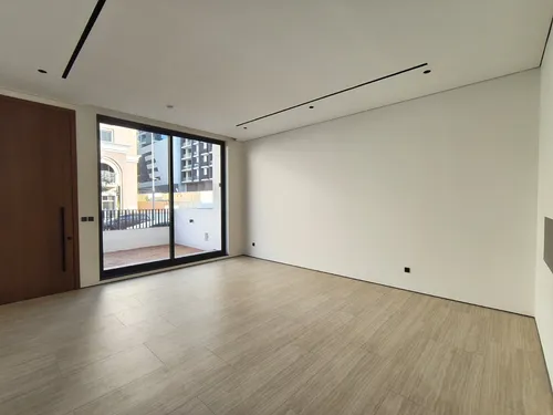 4 Bedrooms Townhouse in Westar Celeste