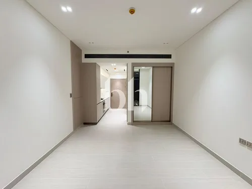 Exclusive | Pool view | Brand new | Vacant