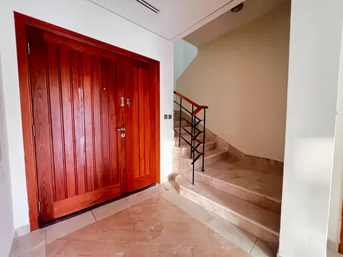 2 Bedrooms Villa in District 2F