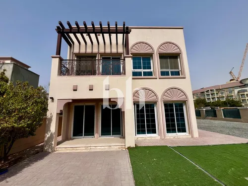 Corner Plot | 2BR + Maid | Huge Garden