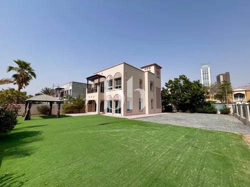 Corner Plot | 2BR + Maid | Huge Garden